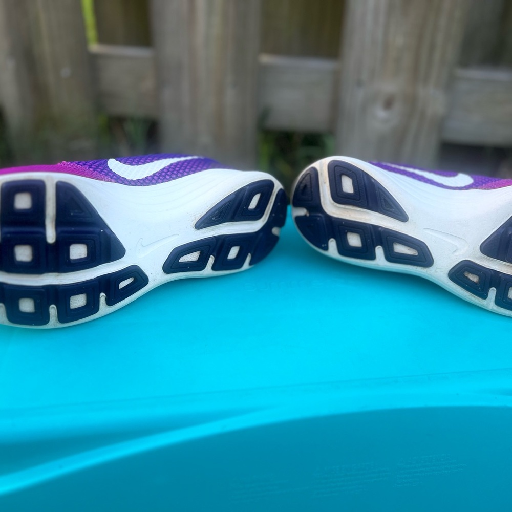 Nike Women's Revolution 3 Running. Purple/White. Size 7.5 - Picture 6 of 8